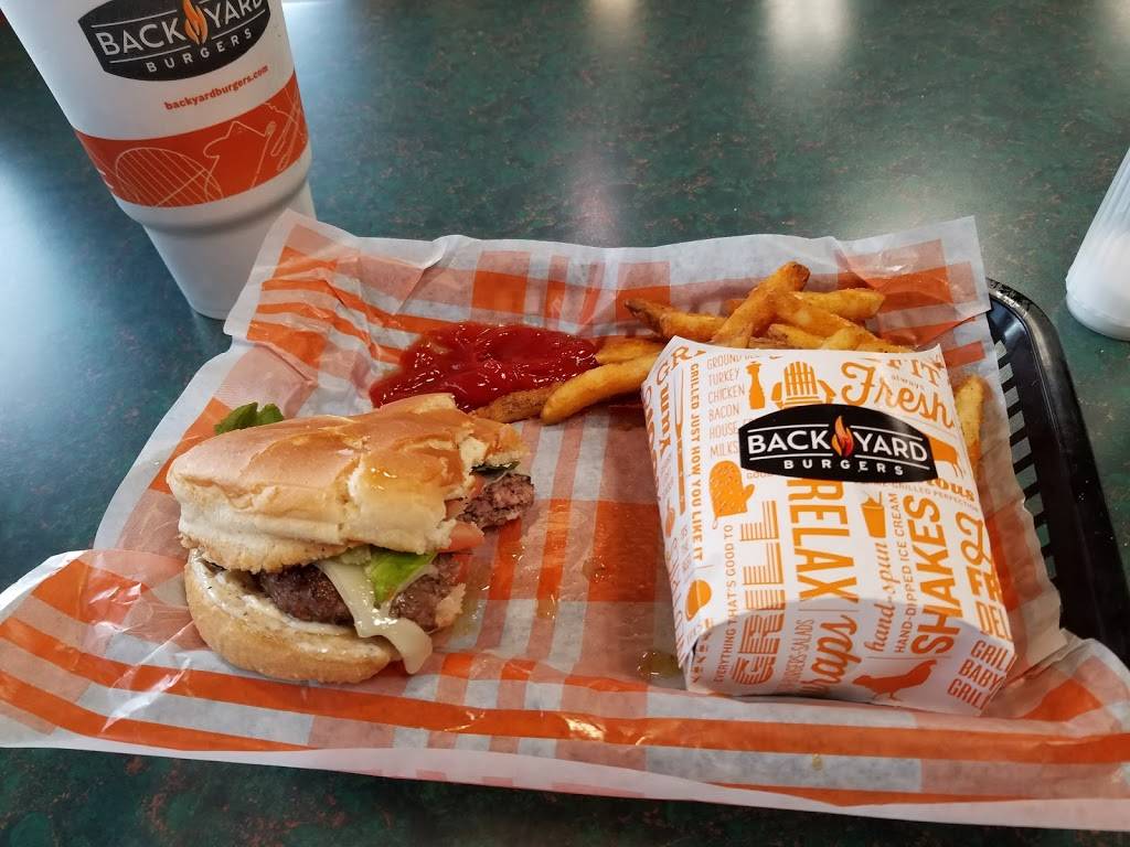 Back Yard Burgers | restaurant | 1800 Priority Way, Louisville, KY 40299, USA | 5022409945 OR +1 502-240-9945