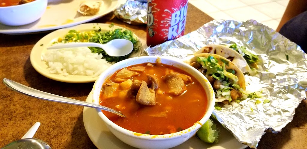 Tacos Aka | restaurant | 121 N, 121 Chapote St, Rio Grande City, TX 78582, USA | 9564872782 OR +1 956-487-2782