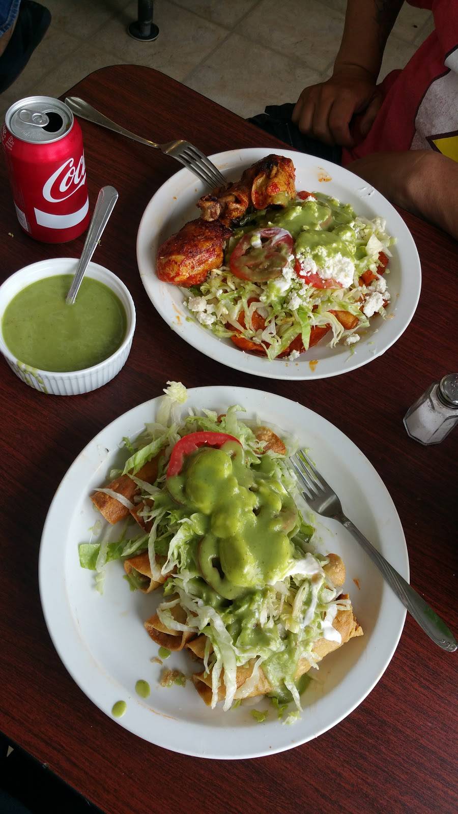 QMT Quiero Más Tacos | restaurant | 1110 W Anaheim St #3, Wilmington, CA 90744, USA | 4243766886 OR +1 424-376-6886