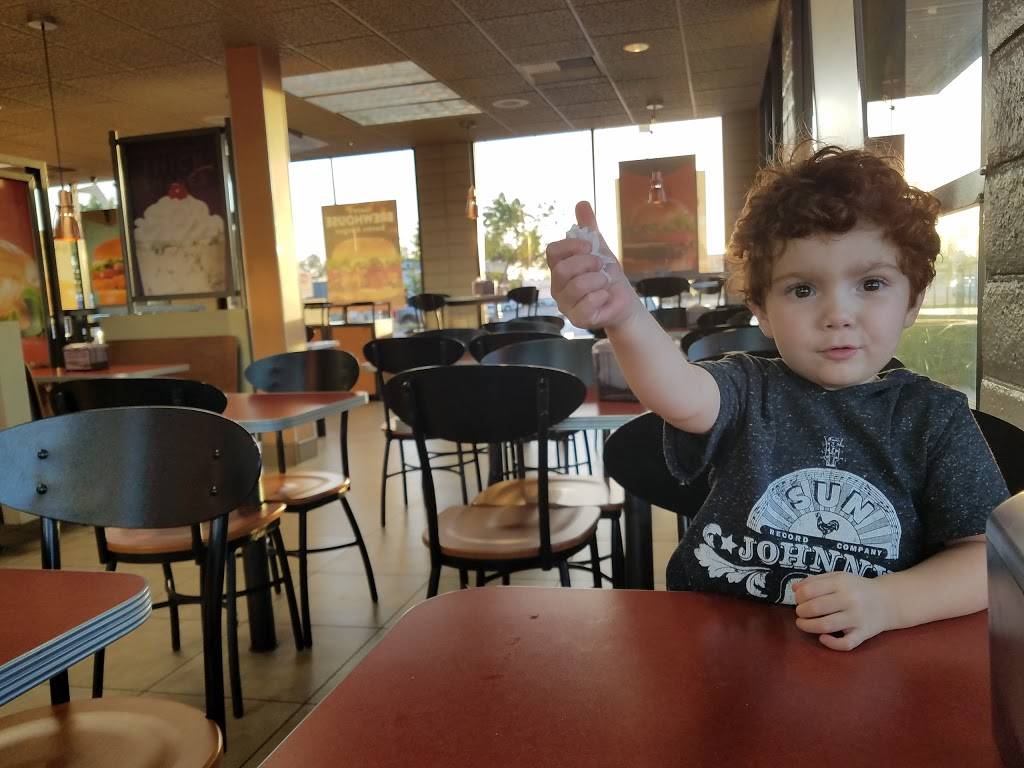 Jack in the Box | restaurant | 31 E Hanford Armona Rd, Lemoore, CA 93245, USA | 5599240424 OR +1 559-924-0424