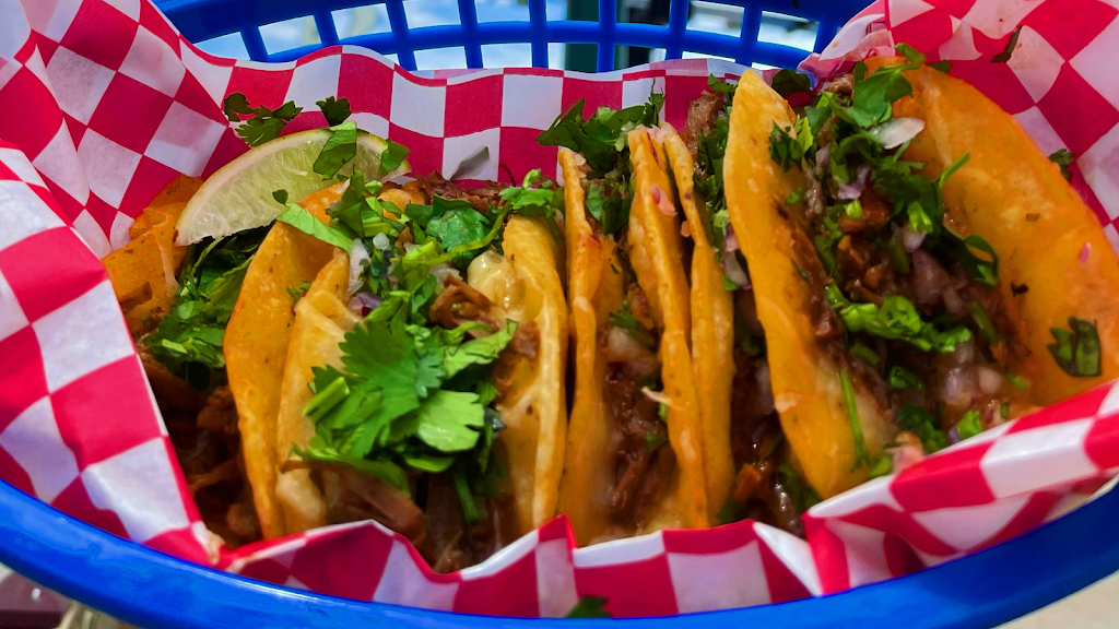 El Taco Loco Birrieria | restaurant | 4651 N Grandview Ave, Odessa, TX 79762, USA | 4322385008 OR +1 432-238-5008