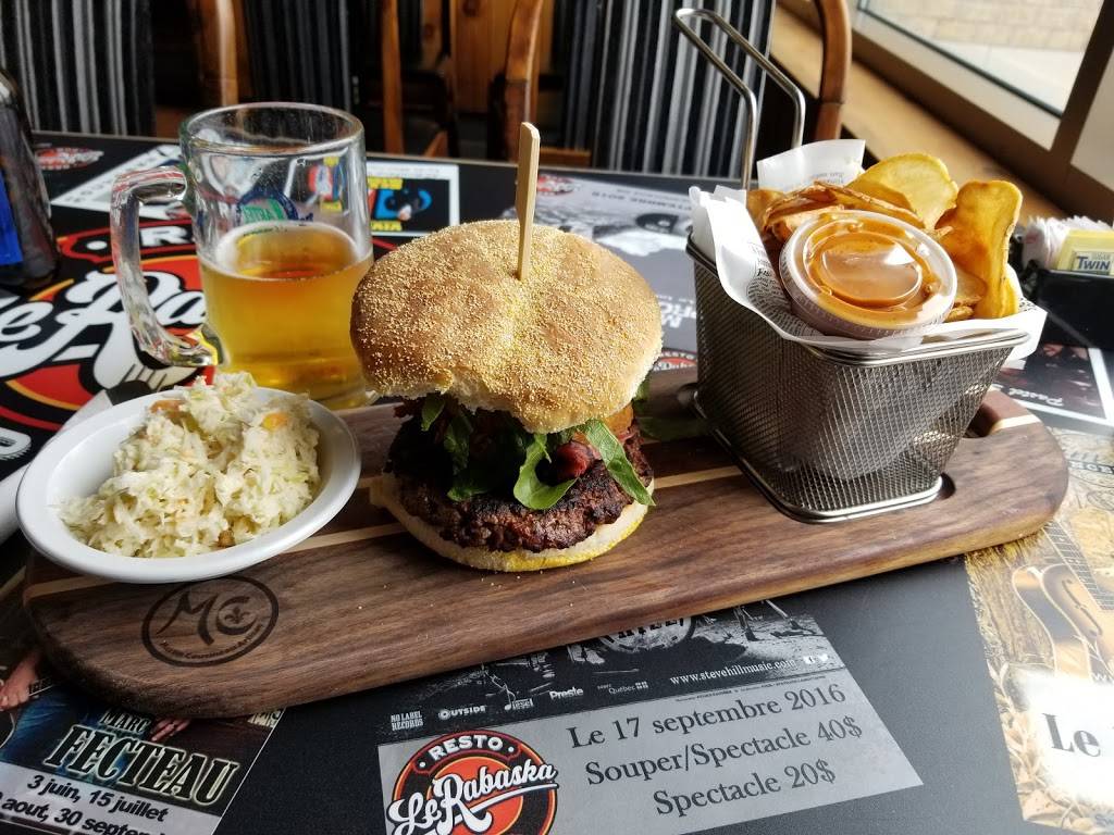 Resto Pub Le Rabaska | restaurant | 85 Rue Principale N, Maniwaki, QC J9E 2B5, Canada | 8194410035 OR +1 819-441-0035