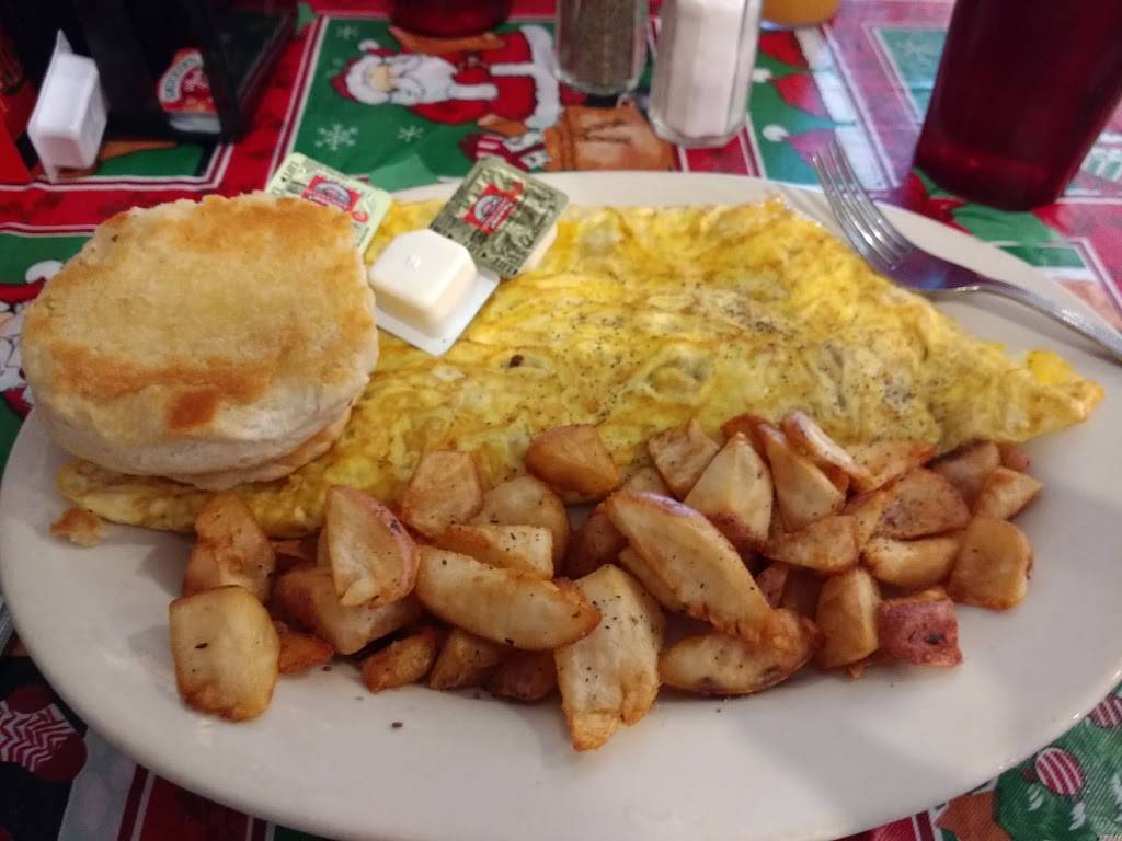 Spinners Good Time Diner | restaurant | 602 South St #13, Chardon, OH 44024, USA | 4402861186 OR +1 440-286-1186