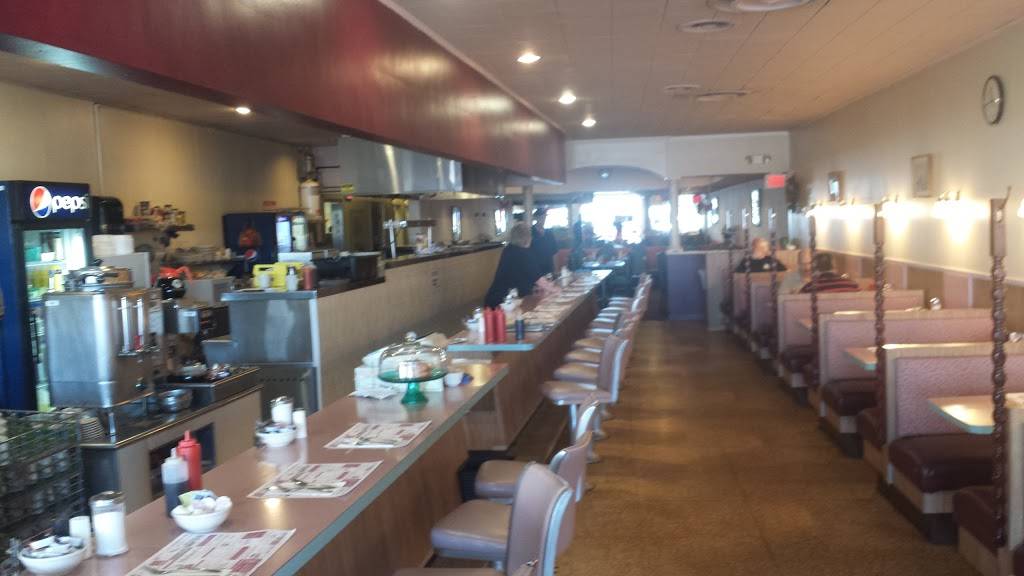 Helens Kitchen | restaurant | 4187 Transit Rd, Williamsville, NY 14221, USA | 7166338129 OR +1 716-633-8129