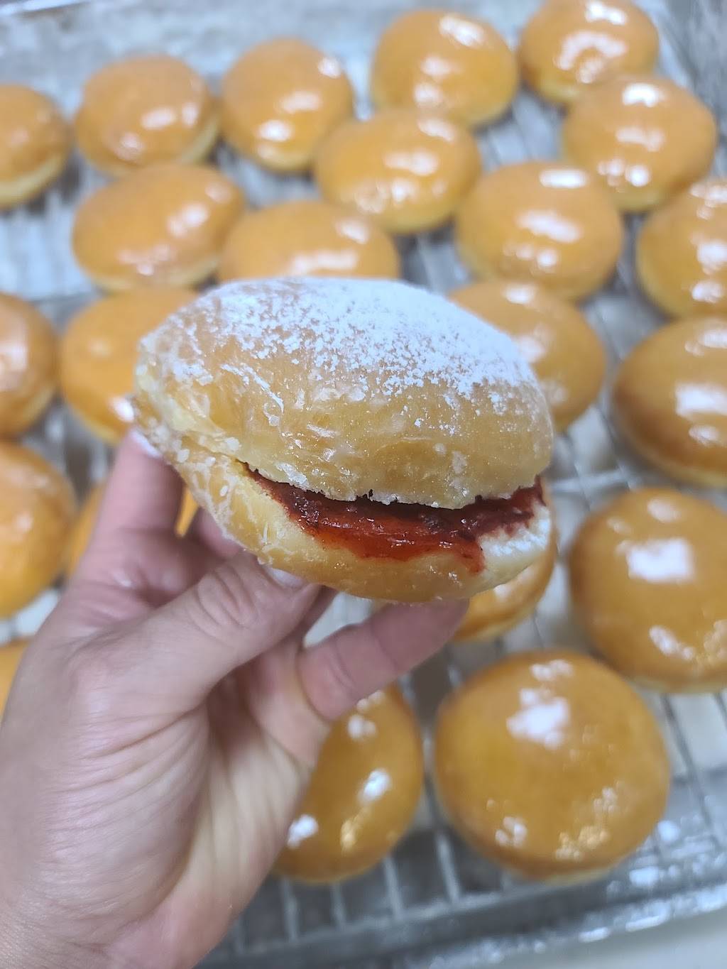 DONUT BITES | bakery | 430 W Wooley Rd, Oxnard, CA 93030, USA | 8053940239 OR +1 805-394-0239