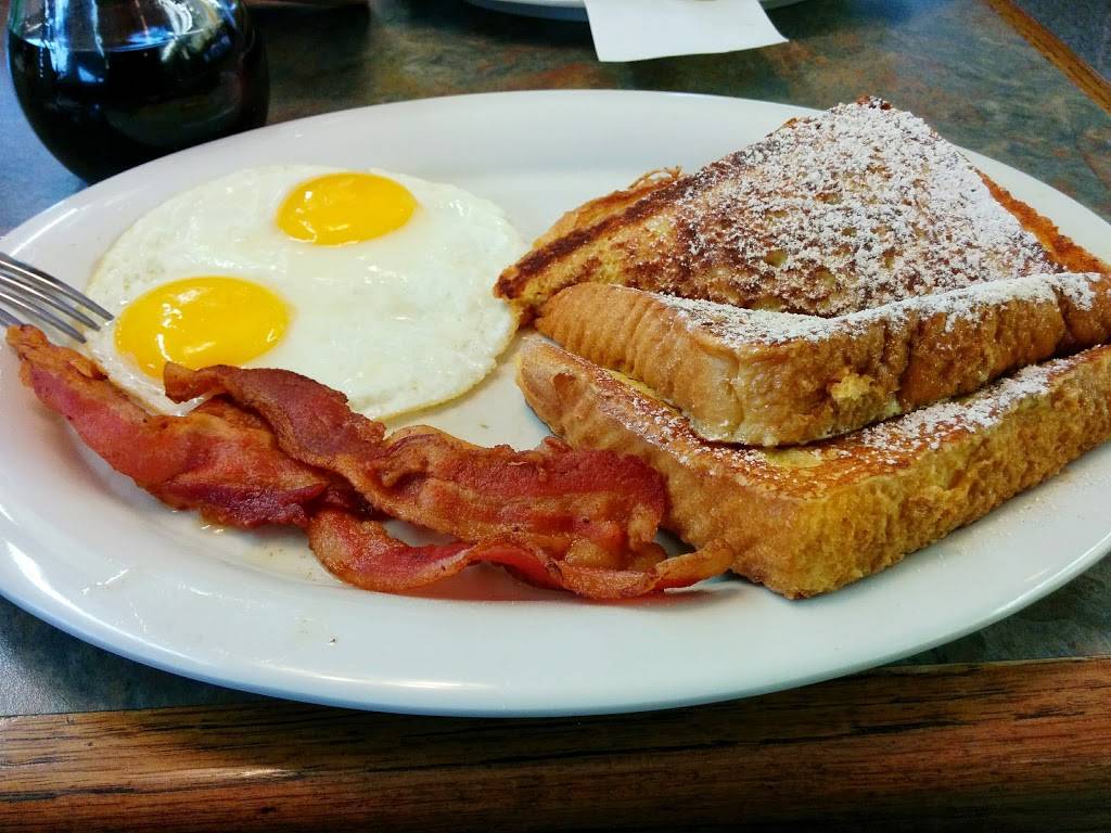 Toms Famous Burgers 6 | restaurant | 5624 Pacific Blvd, Huntington Park, CA 90255, USA | 3235818179 OR +1 323-581-8179