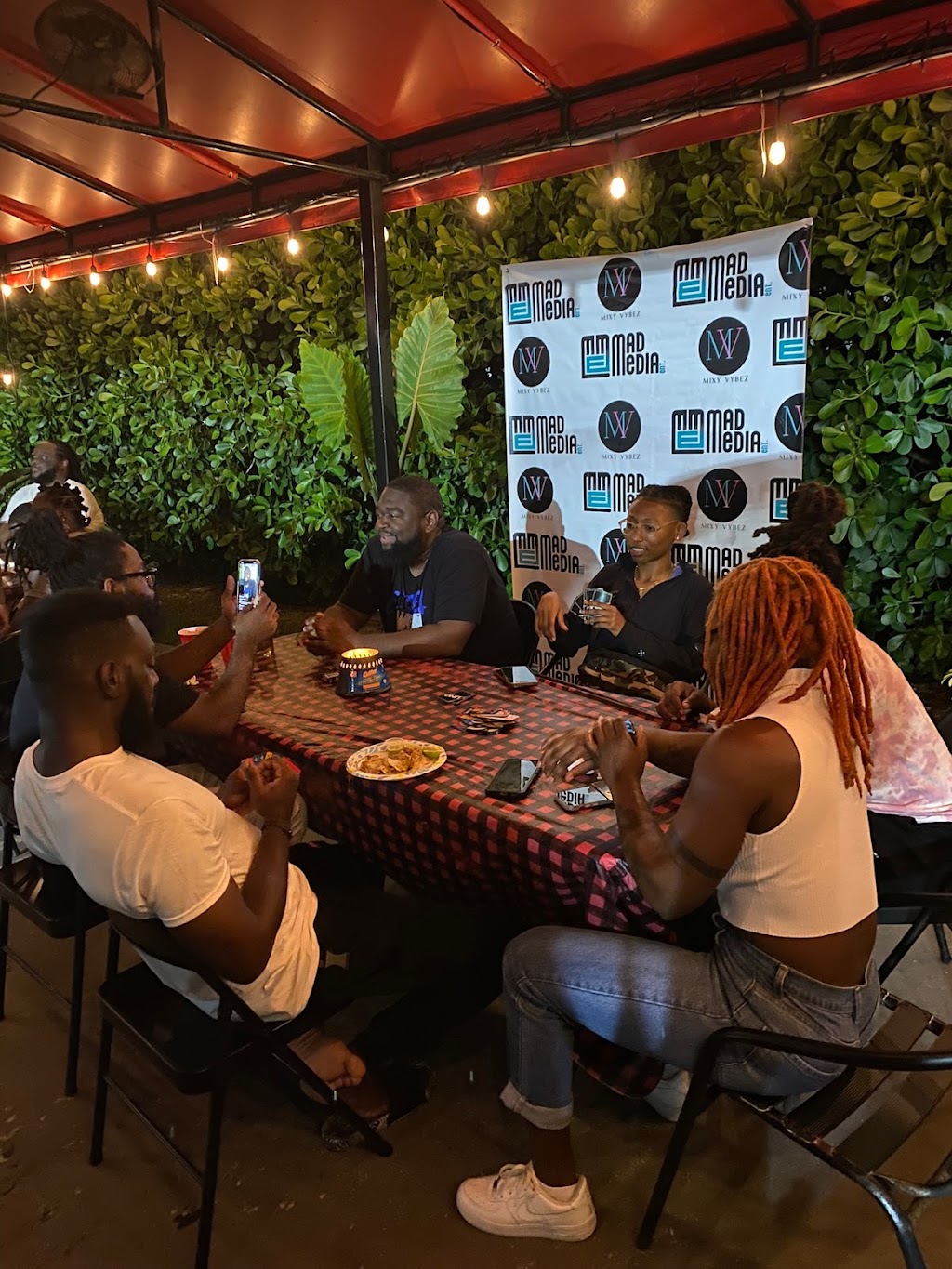 El Jefe Tacos & Aromaeverfresh Drinks Vibe | restaurant | 10701 Biscayne Blvd, Miami Shores, FL 33138, USA | 3053997785 OR +1 305-399-7785