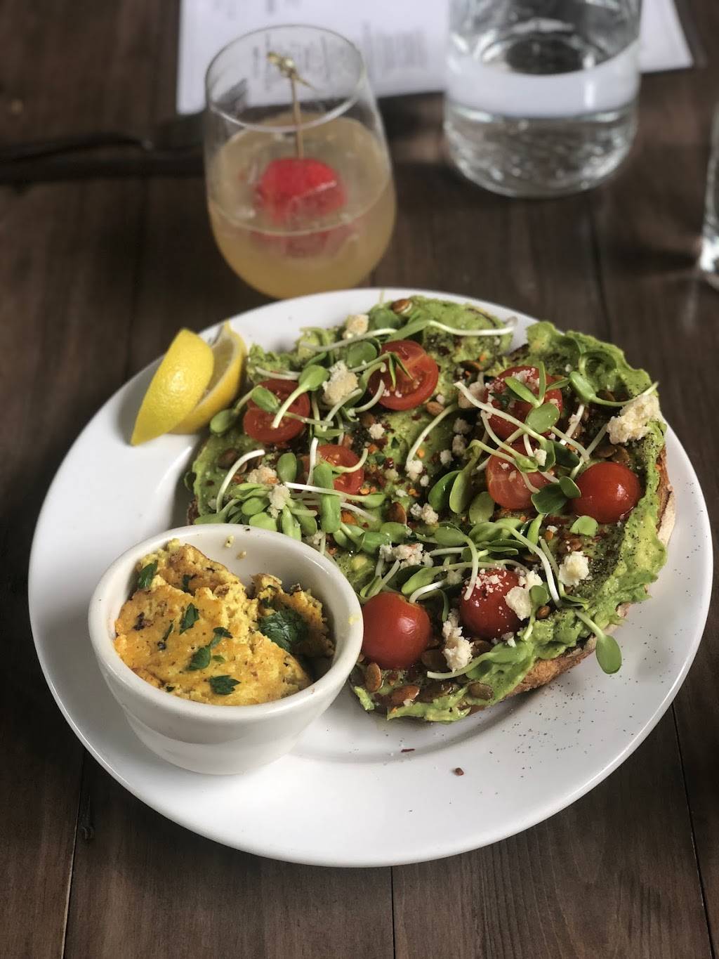 The Beer Plant | restaurant | 3110 Windsor Rd, Austin, TX 78703, USA | 5125241800 OR +1 512-524-1800