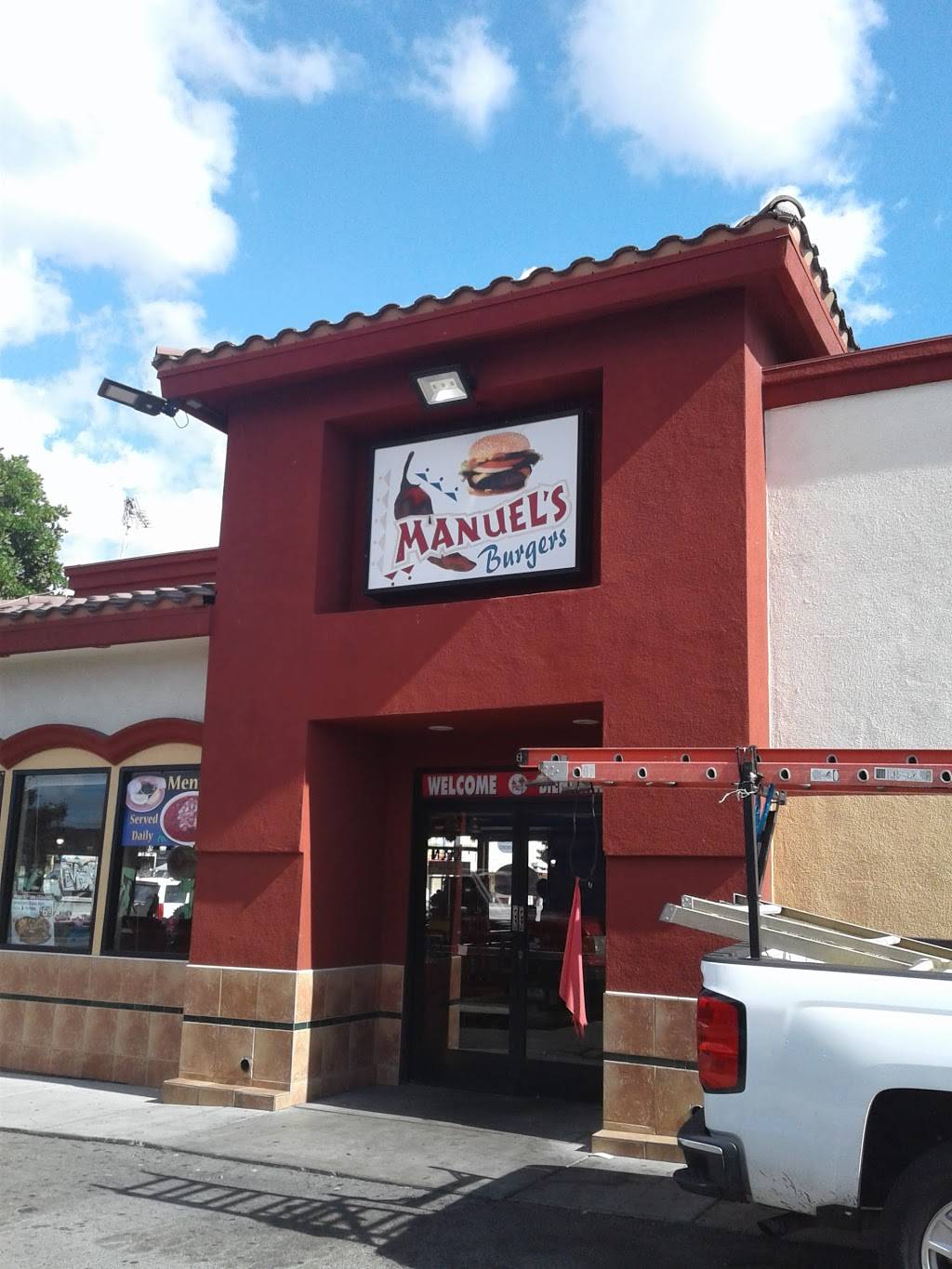 Manuels Burger | restaurant | 254 E Manchester Ave, Los Angeles, CA 90003, USA | 3237896693 OR +1 323-789-6693