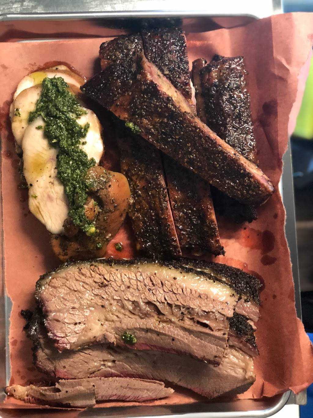 Helberg Barbecue | restaurant | 2223 Austin Ave, Waco, TX 76701, USA | 7135694166 OR +1 713-569-4166