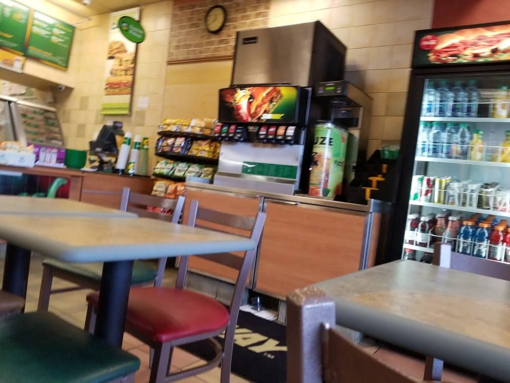 Subway | restaurant | 5673 E Kings Canyon Rd, Fresno, CA 93727, USA | 5592526775 OR +1 559-252-6775