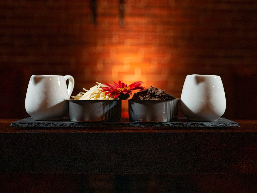 The Tinnery | restaurant | 23 Granary Way, Boothbay Harbor, ME 04538, USA | 2074809342 OR +1 207-480-9342