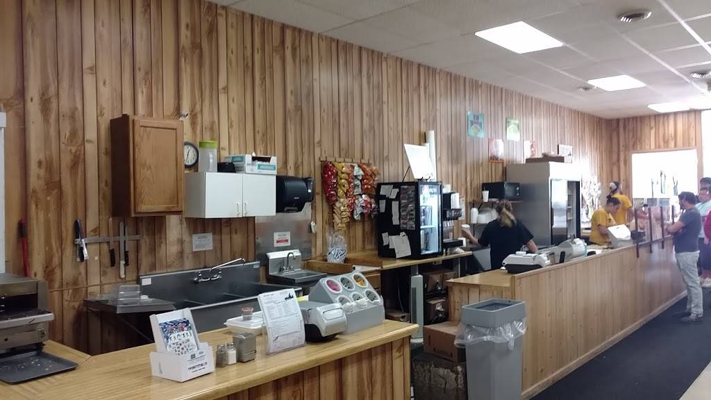 Sub City | meal takeaway | 8 E Main St, Marshalltown, IA 50158, USA | 6417521375 OR +1 641-752-1375