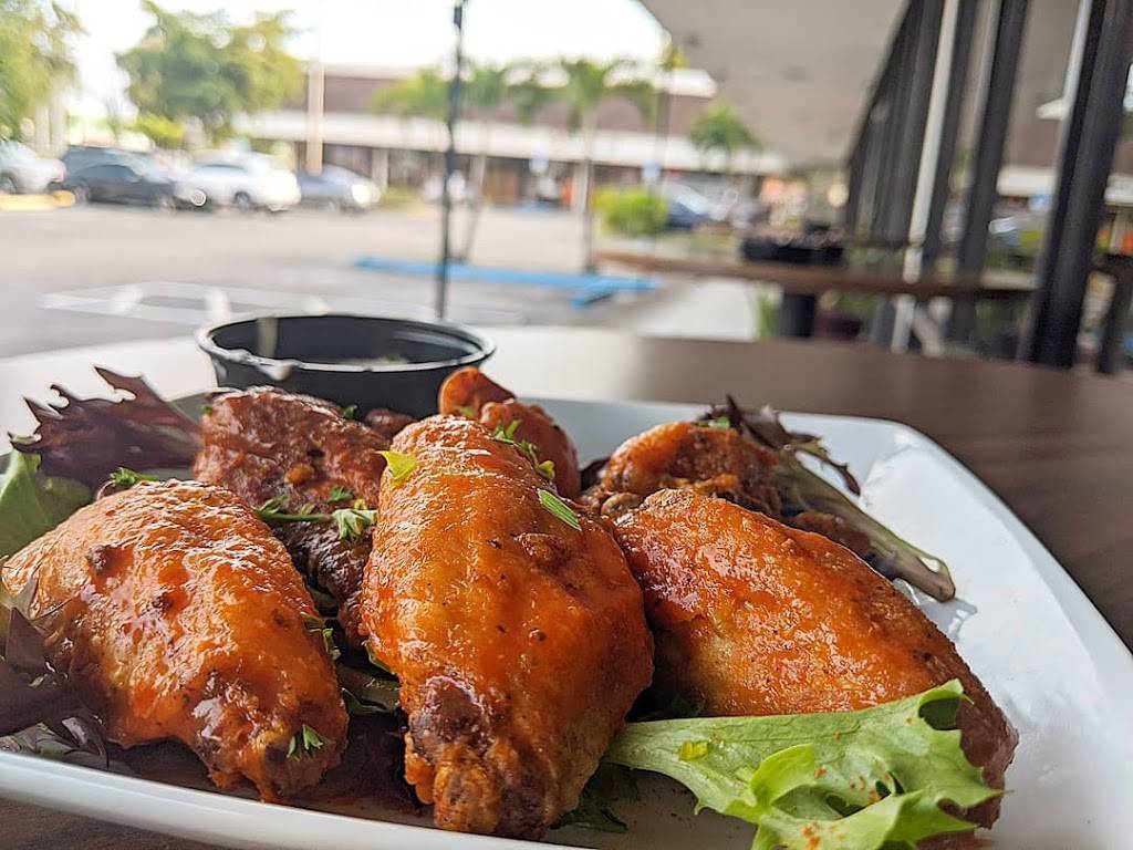 ShipWrecked Floribbean Bar & Grill | restaurant | 4587 N University Dr, Lauderhill, FL 33351, USA | 9545300166 OR +1 954-530-0166