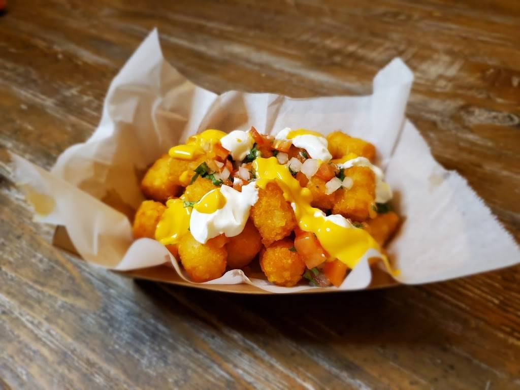 Biscuit Lovers | restaurant | 403 E Main St, Tomball, TX 77375, USA | 3462985683 OR +1 346-298-5683