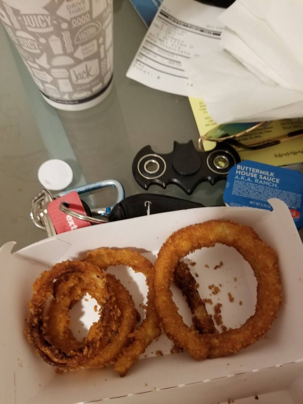 Jack in the Box | restaurant | 22730 Victory Blvd, Woodland Hills, CA 91367, USA | 8187150550 OR +1 818-715-0550