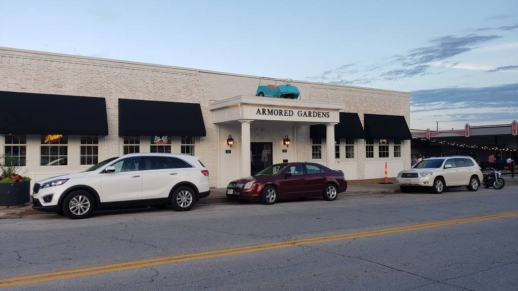 Armored Gardens | restaurant | 315 Pershing Ave, Davenport, IA 52801, USA | 5633451000 OR +1 563-345-1000