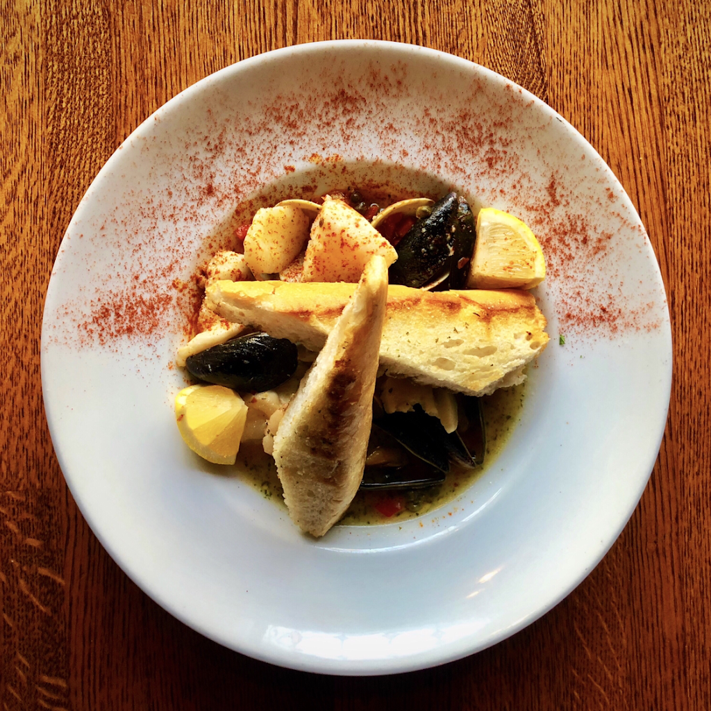 Old Market House Inn | restaurant | 424 Market St, Zanesville, OH 43701, USA | 7404542555 OR +1 740-454-2555