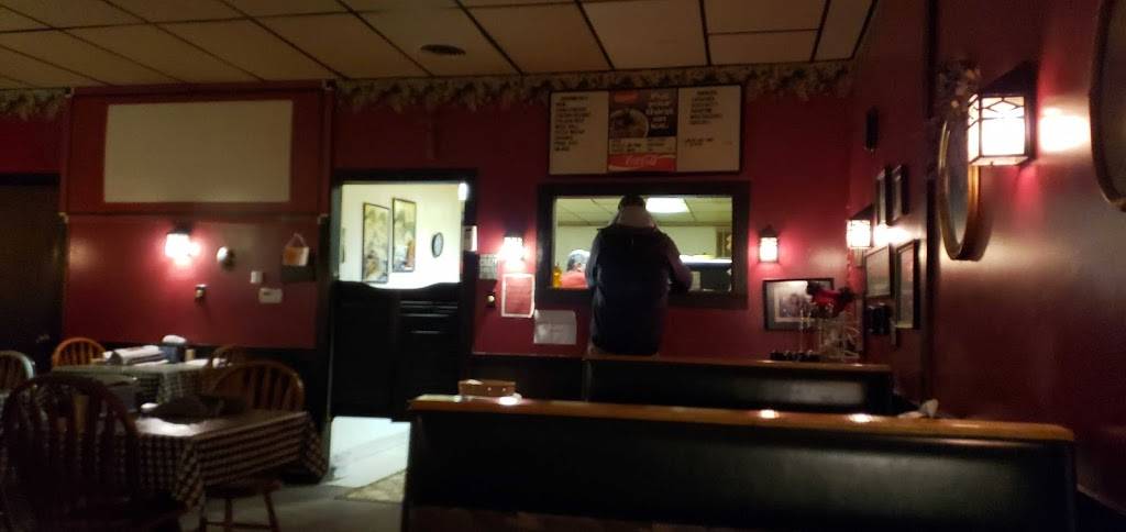 Leos Pizza | restaurant | 119 E Douglas Ave, Petersburg, IL 62675, USA | 2176323492 OR +1 217-632-3492