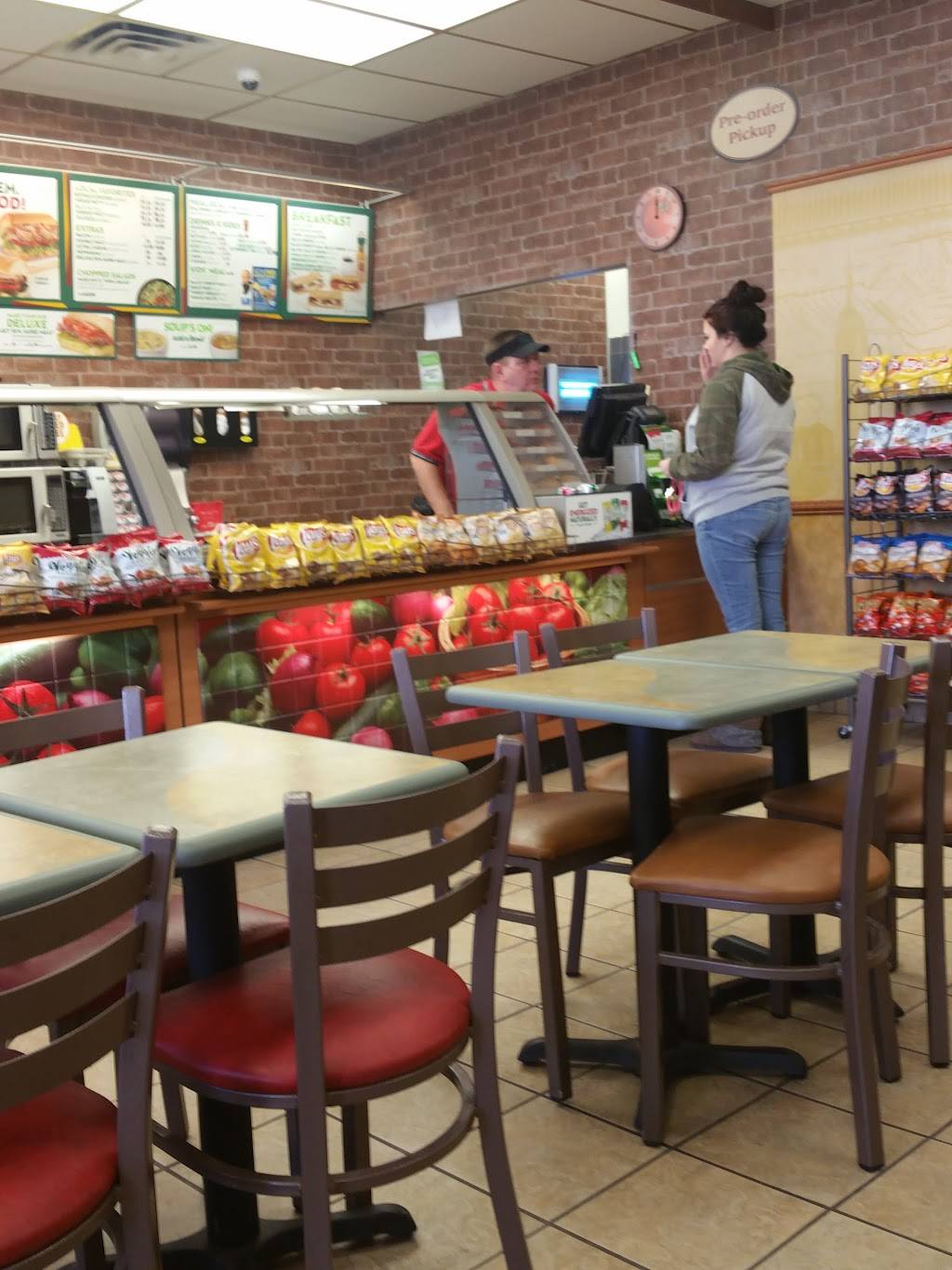 Subway Restaurants | restaurant | 8475 IN-9 A, Hope, IN 47246, USA | 8125460588 OR +1 812-546-0588