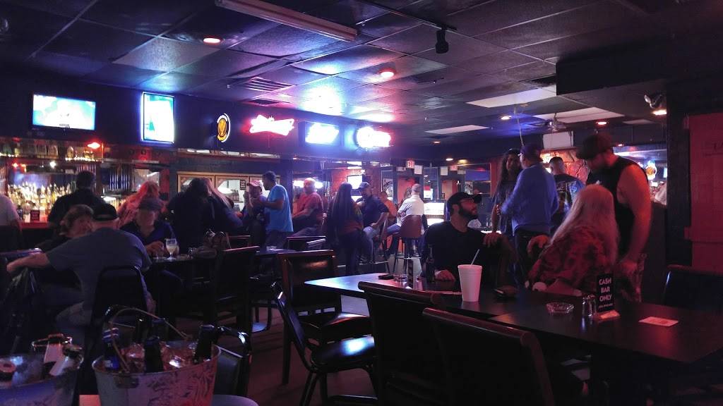 OBs Restaurant & Lounge | restaurant | 1750 N Woodland Blvd, DeLand, FL 32720, USA | 3869439600 OR +1 386-943-9600