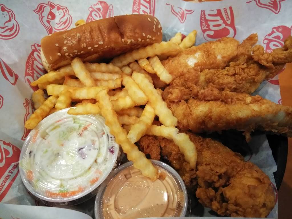 Raising Canes Chicken Fingers | meal takeaway | 17518 La Cantera Pkwy, San Antonio, TX 78257, USA | 2108779601 OR +1 210-877-9601