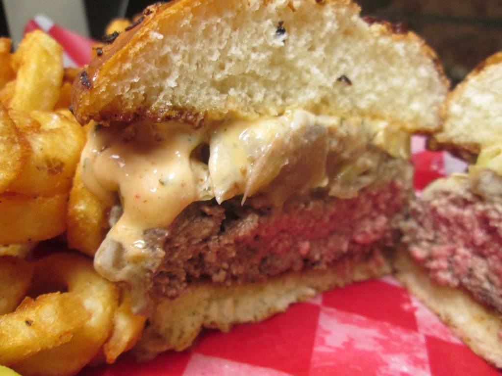 KKaties Burger Bar Marshfield | restaurant | 1899 Ocean St, Marshfield, MA 02050, USA | 7818370012 OR +1 781-837-0012