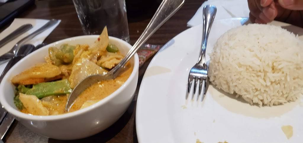 Lakeside Chinese Cuisine | restaurant | 44 Bolton St, Bobcaygeon, ON K0M 1A0, Canada | 7057386886 OR +1 705-738-6886