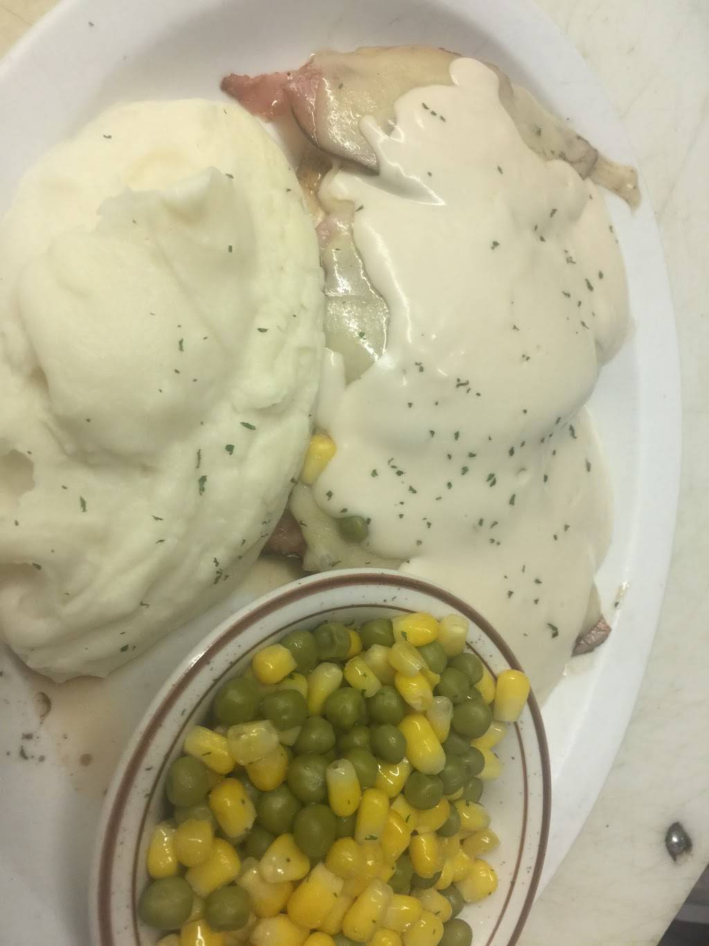 Black Sheep Bah & Grill | restaurant | 720 MA-6A, Yarmouth Port, MA 02675, USA | 5083625004 OR +1 508-362-5004