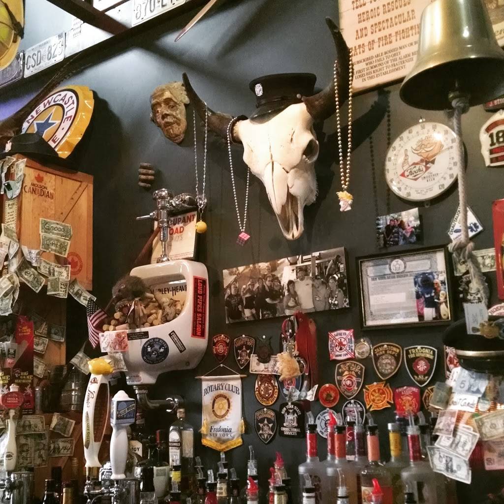 Spike Daileys | restaurant | 18 Central Ave, Dunkirk, NY 14048, USA | 7166729667 OR +1 716-672-9667