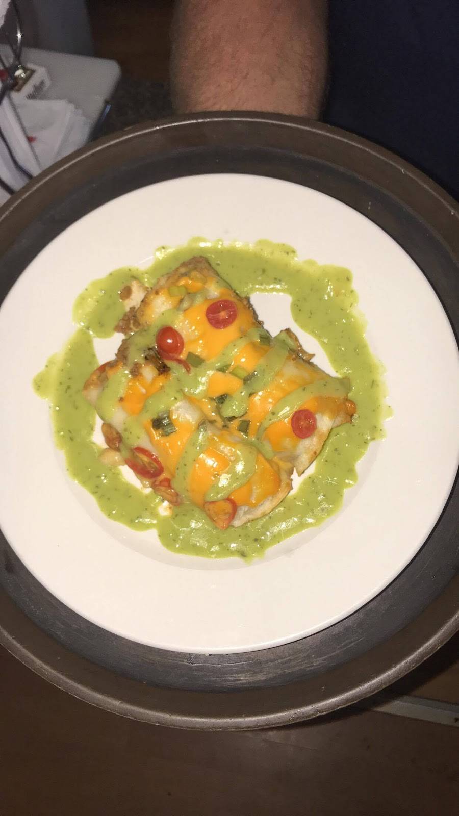 Dixie Cafe | restaurant | 31 Courthouse Square, Byrdstown, TN 38549, USA | 9318646535 OR +1 931-864-6535