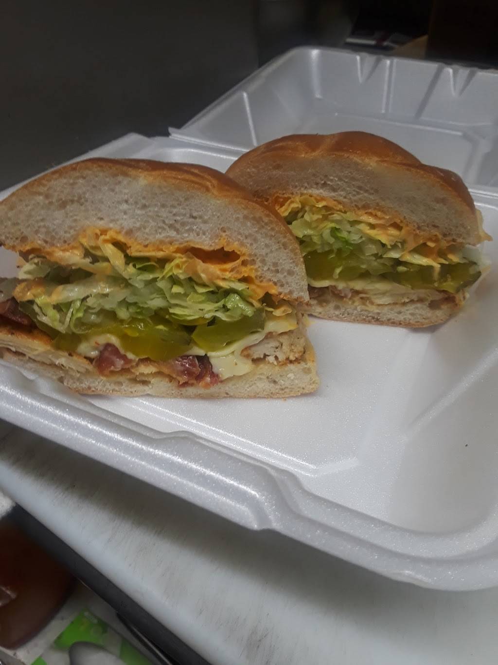 Fresco | restaurant | 456 Main St, Metuchen, NJ 08840, USA | 7327449618 OR +1 732-744-9618