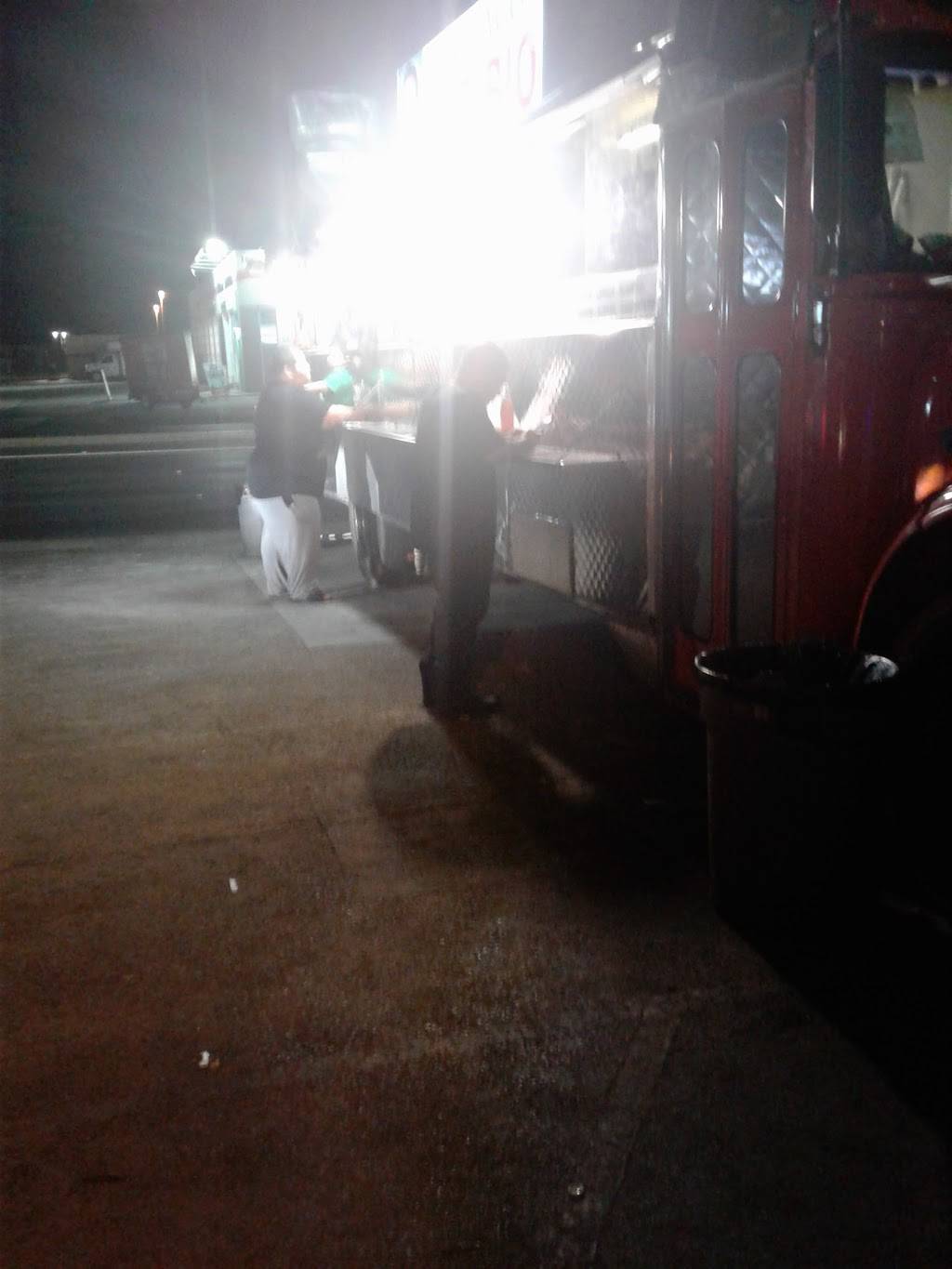 Mini Taquitos | restaurant | 1821 SW Military Dr, San Antonio, TX 78221, USA | 2105484629 OR +1 210-548-4629