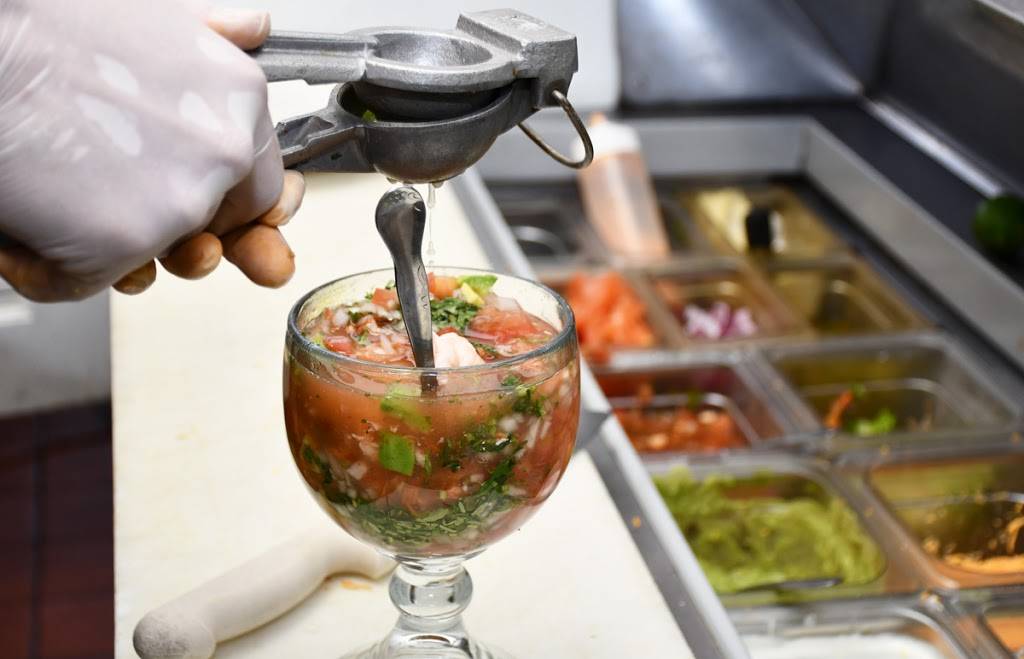 La Lupita Mexican Eatery | restaurant | 2167 Meeker Ave, Richmond, CA 94804, USA | 5106805410 OR +1 510-680-5410