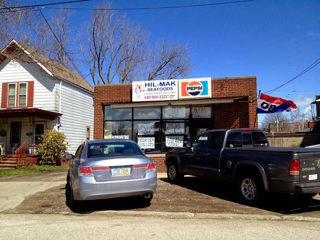 Hil-Mak Seafood Restaurant | restaurant | 449 Lake Ave, Ashtabula, OH 44004, USA | 4409643222 OR +1 440-964-3222