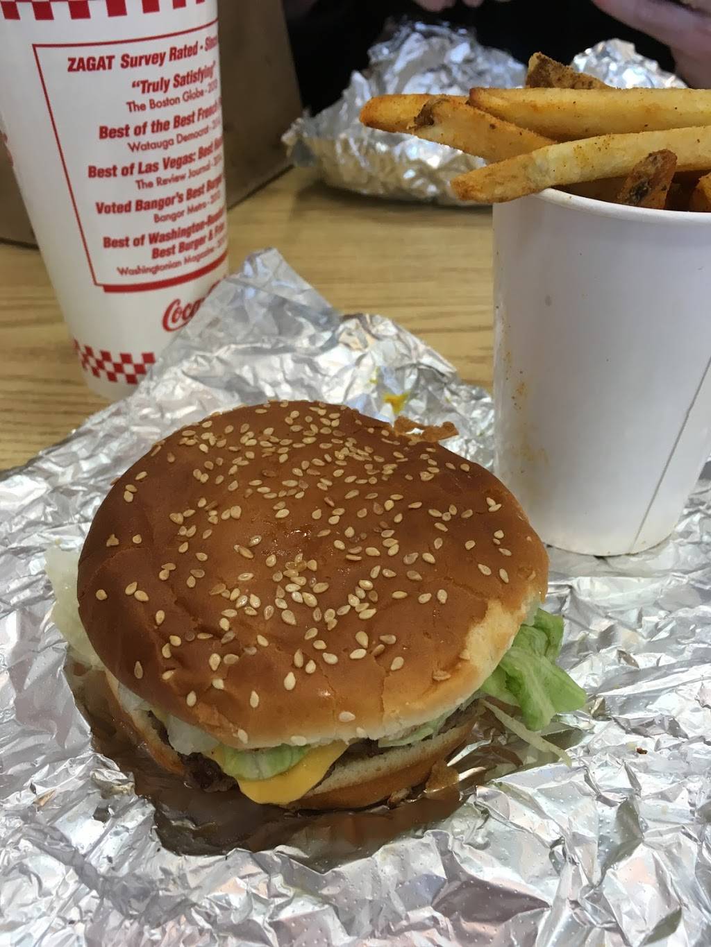 Five Guys | meal takeaway | Nec Rand Rd. & Kensinton Road, Mt Prospect, IL 60056, USA | 8474839330 OR +1 847-483-9330