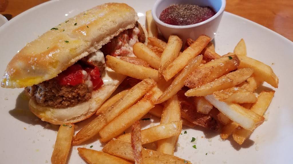 Olive Garden Italian Restaurant | meal takeaway | 2610 N Sepulveda Blvd, Manhattan Beach, CA 90266, USA | 3105450423 OR +1 310-545-0423