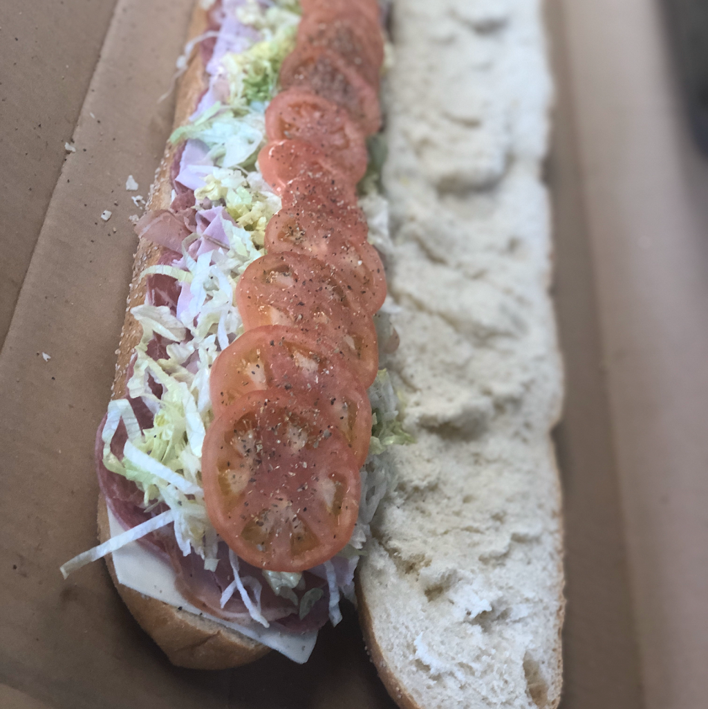 Peppinos Pizzeria | meal takeaway | 4171 Main St, Bridgeport, CT 06606, USA | 2036127485 OR +1 203-612-7485