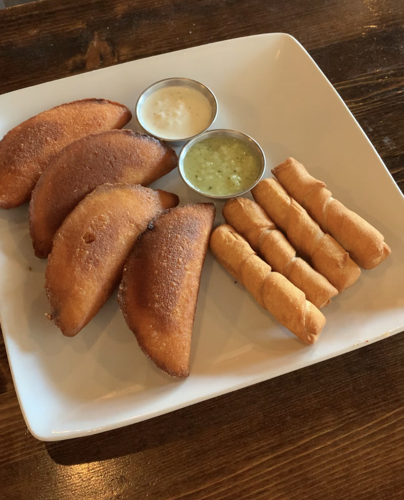 Que Chevere | restaurant | 142 W Main St, Mesa, AZ 85201, USA | 4804744954 OR +1 480-474-4954