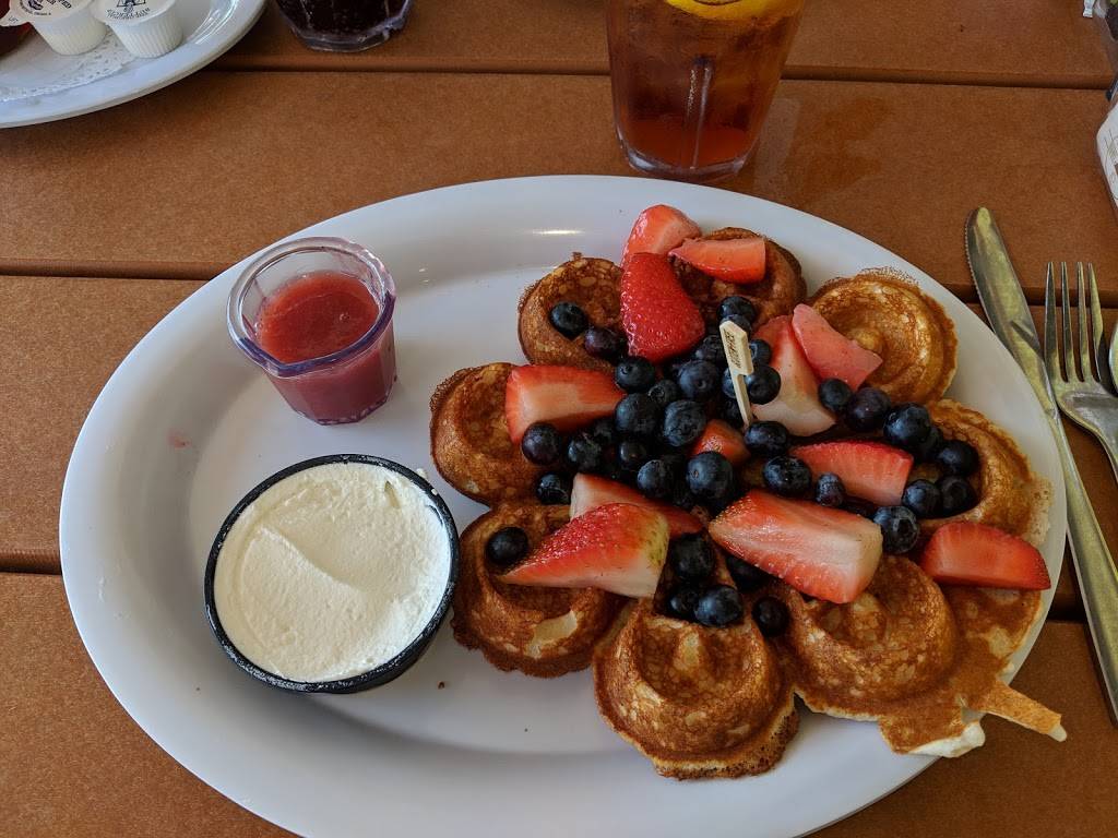 Skillets | restaurant | 7711 Collier Blvd #101, Naples, FL 34114, USA | 2397329786 OR +1 239-732-9786