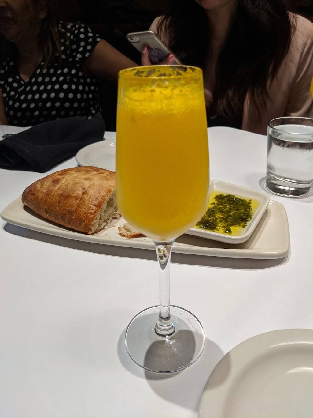 Bonefish Grill | restaurant | 1101 S Joyce St Ste B26, Arlington, VA 22202, USA | 7034122837 OR +1 703-412-2837