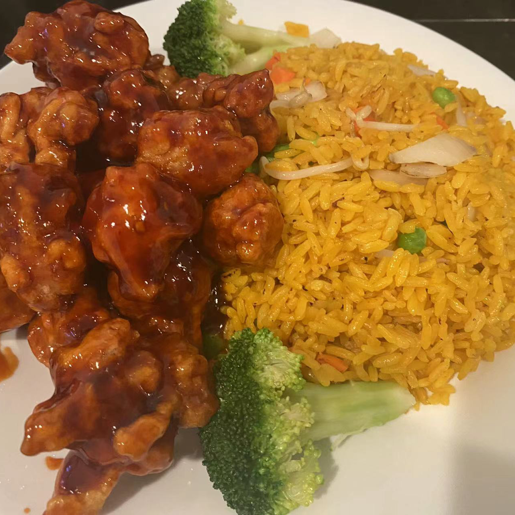 Golden Lake Chinese Restaurant | restaurant | 2319 Fairmount Ave, Philadelphia, PA 19130, USA | 2154546669 OR +1 215-454-6669