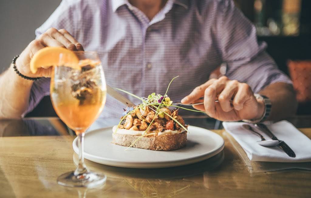 Restaurant Lumami | restaurant | 319 Chemin du Lac Gale, Bromont, QC J2L 2S5, Canada | 4505340604 OR +1 450-534-0604