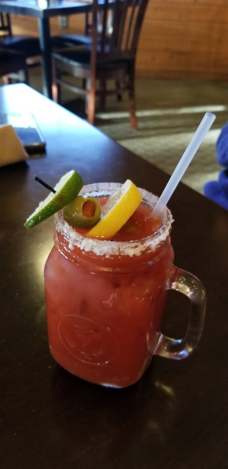 Langdons Grill | restaurant | 24377 Airport Rd NE, Aurora, OR 97002, USA | 5036781101 OR +1 503-678-1101