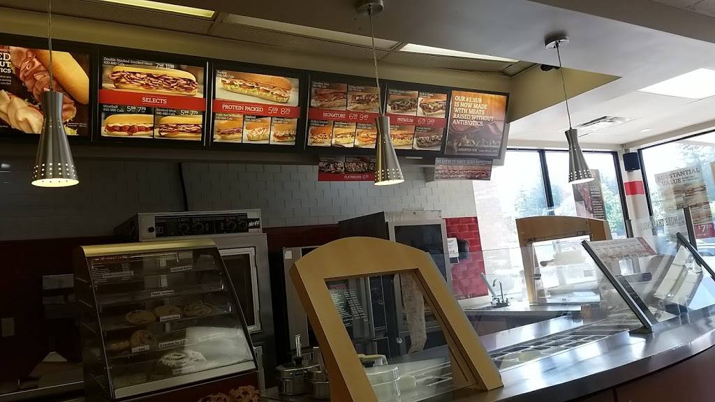 Mr.Sub | restaurant | 129 Erie St, Stratford, ON N5A 2M6, Canada | 5192737227 OR +1 519-273-7227