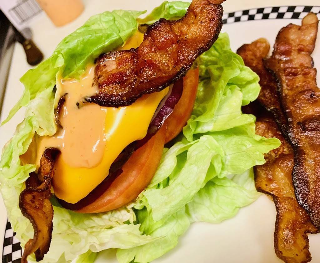 Johnny Fingers Bar and Grill | restaurant | 15863 Lorene Dr, Victorville, CA 92395, USA | 7609510444 OR +1 760-951-0444