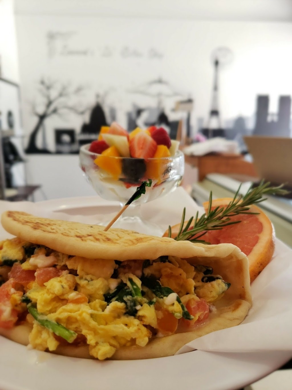 Laurents "Le" Coffee Shop | cafe | 12457 Washington Blvd #5511, Los Angeles, CA 90066, USA | 3103909313 OR +1 310-390-9313