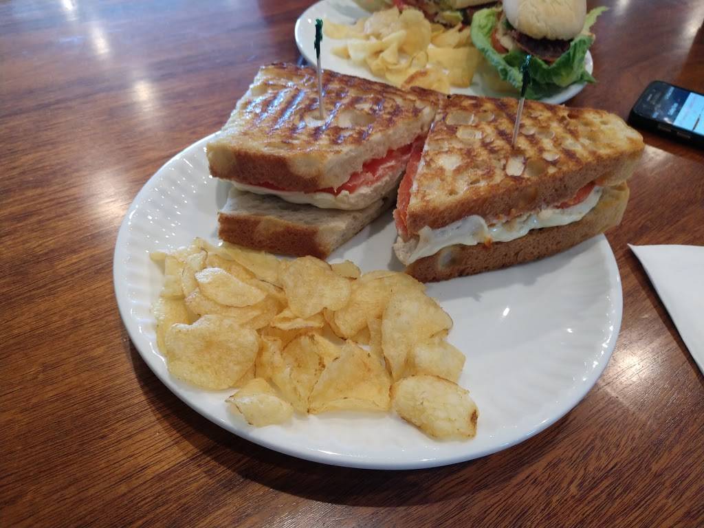 Café Shishco | restaurant | 15 Walnut Rd, South Hamilton, MA 01982, USA | 9784682135 OR +1 978-468-2135