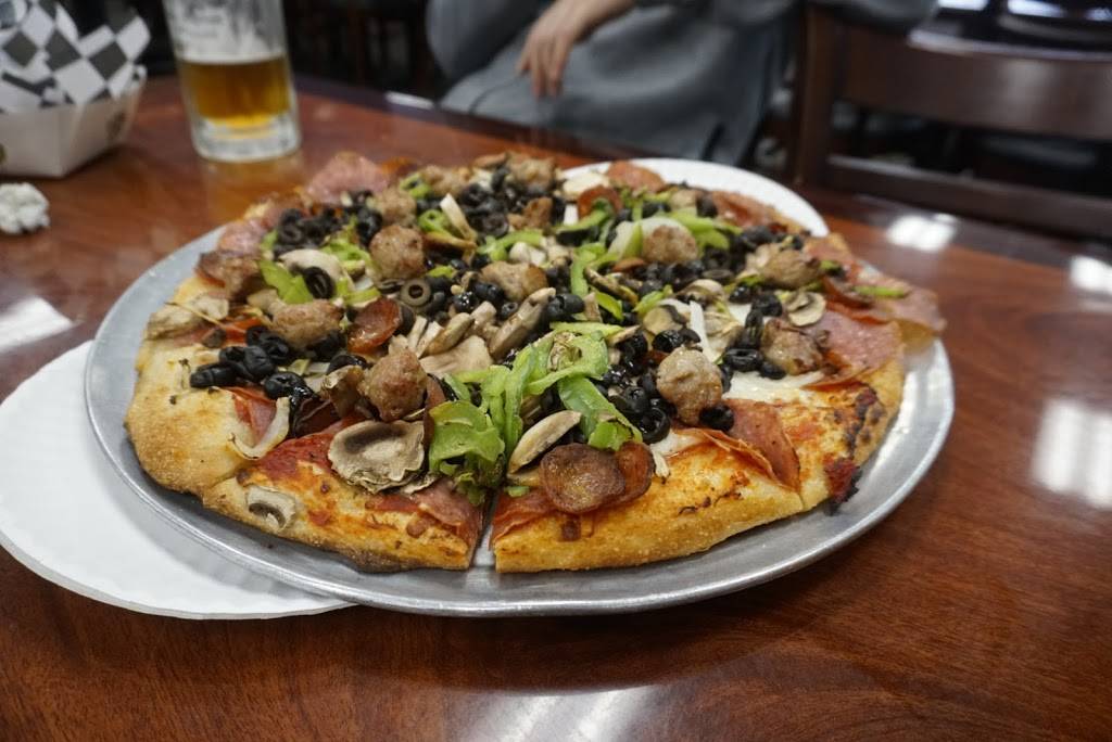 Tonys Firehouse Grill and Pizza | restaurant | 502 County Line Rd, Delano, CA 93215, USA | 6617209214 OR +1 661-720-9214