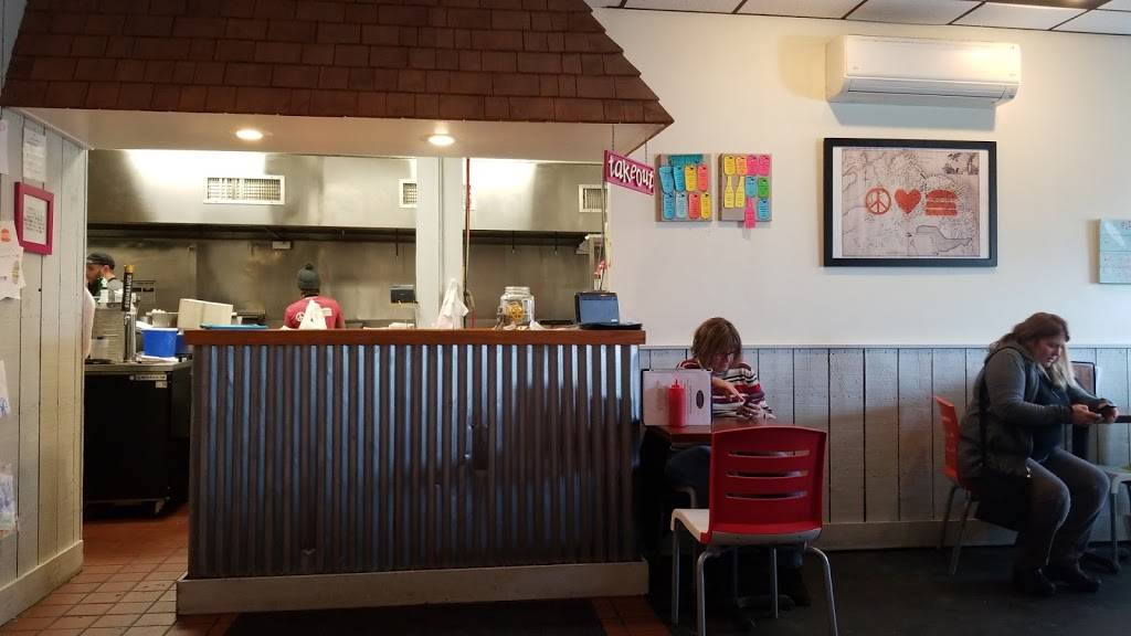 Lexies Joint | restaurant | 212 Islington St, Portsmouth, NH 03801, USA | 6033194055 OR +1 603-319-4055